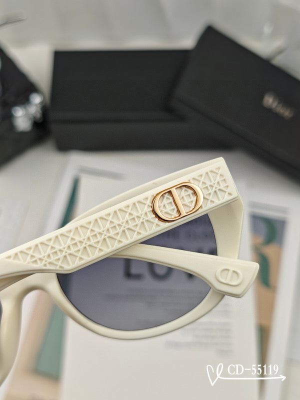 OCCHIALI DA SOLE MONTAIGNE 55119 IN ACETATO