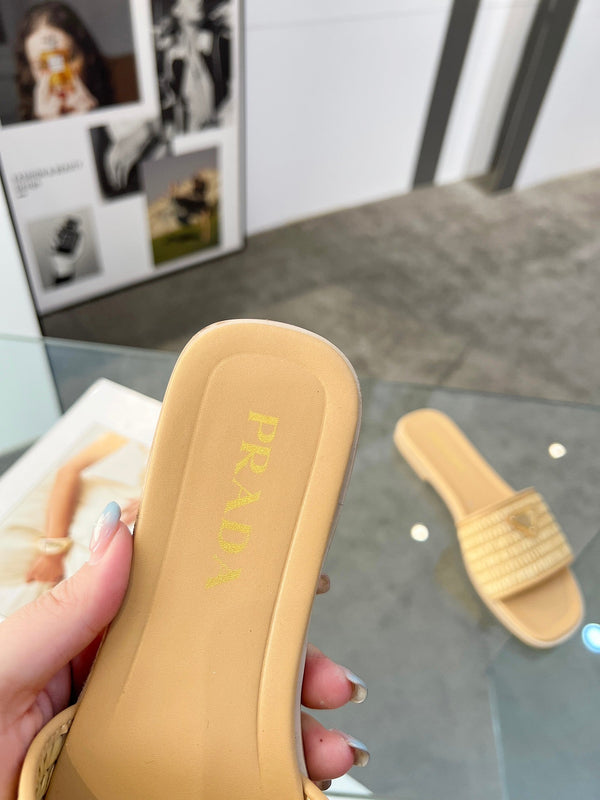 Prada 25 Slipper Beige Raffia Calfskin 177633