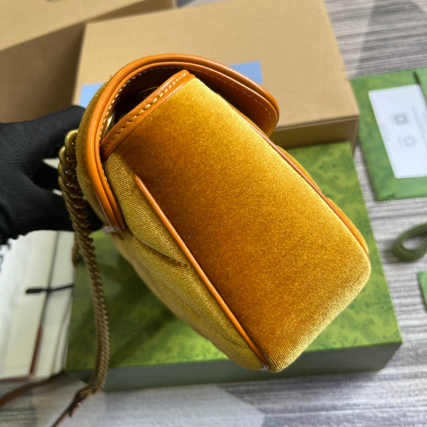 BORSA GG MARMONT MEDIA 26 IN VELLUTO DORATO