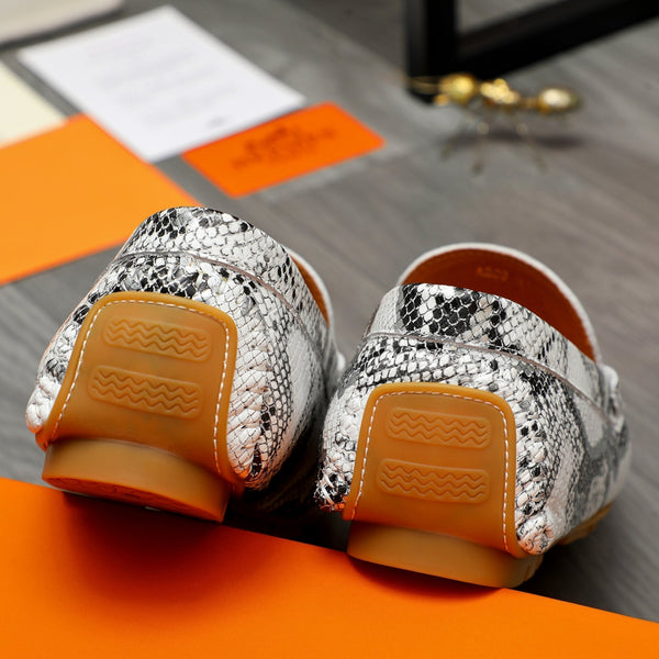 MOCASSINO HM CON MOTIVO SERPENTE IN PELLE DI VITELLO BIANCA E NERA