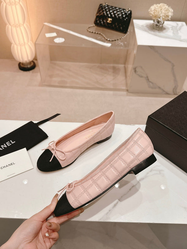 ballerine in pelle di agnello rosa con ricamo in grosgrain