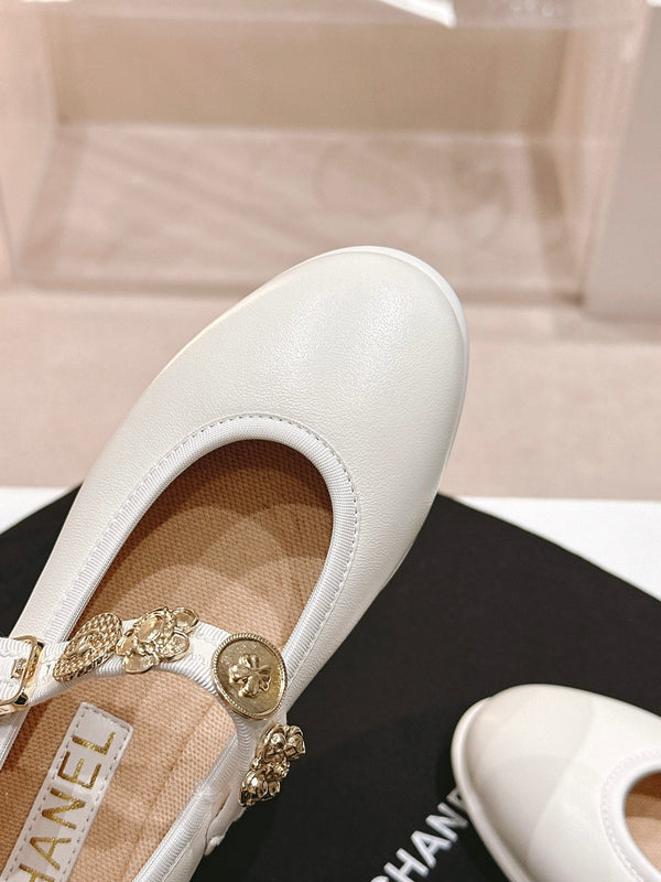 CC MARY JANES CREAM CALFSKIN LIGHT GOLD METALIC