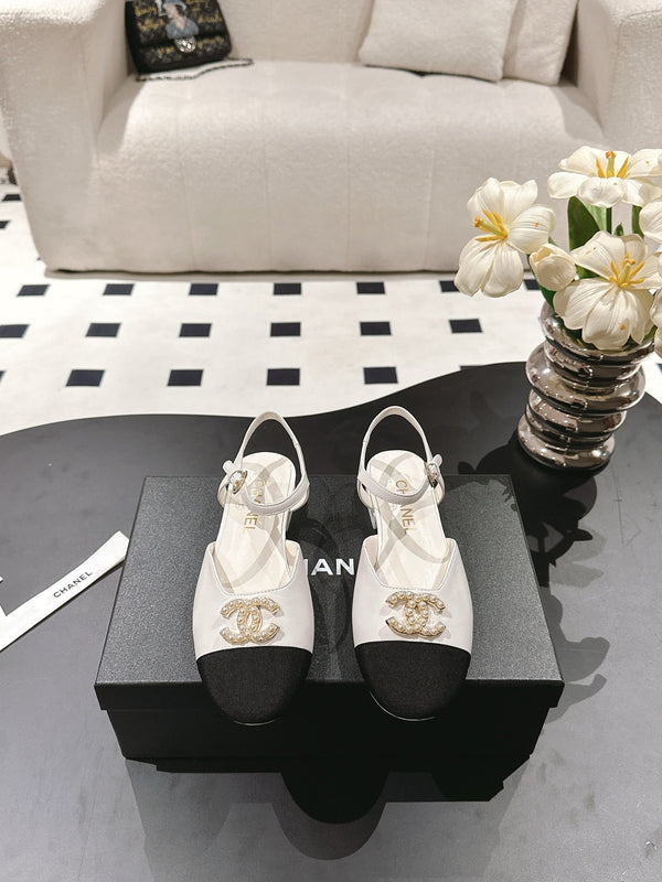 cc 25p mary jane white lambskin black grosgrain with pearl logo 237512