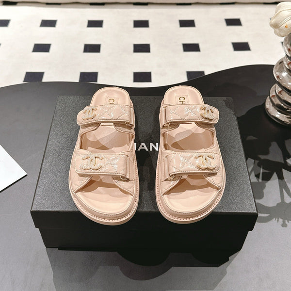 cc 25p logo with pearl mule sandal peach leather 237579
