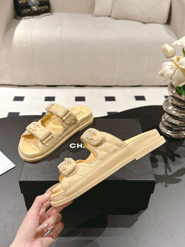 cc 25p logo with pearl mule sandal yellow leather 237582