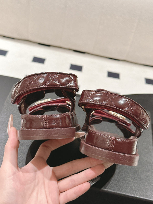 cc 25p logo with pearl sandal burgundy leather 237587