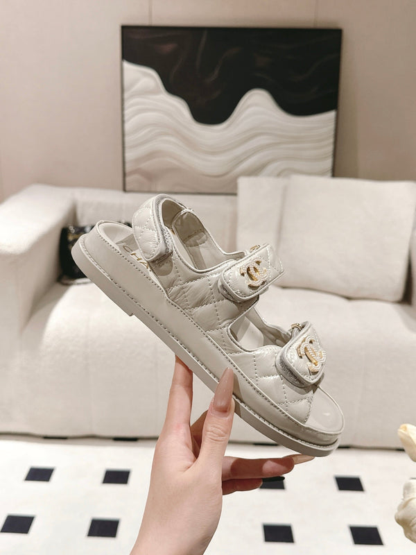 cc 25p logo with pearl sandal grey leather 237592