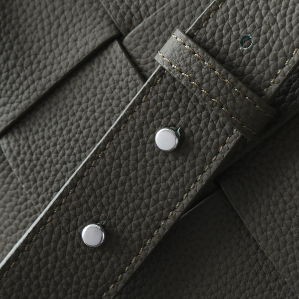 BV 25S DIAGO HOBO 39 IN VERY DEEP OLIVE GRAIN COWHIDE