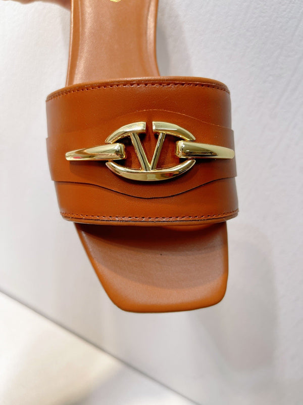 VT Moon Slides in Leather Brown Cowhide 292861