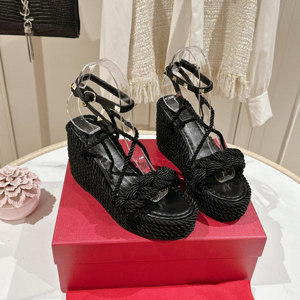 Garavani Rockstud Wedge Sandals 100mm In Black Calfskin And Nylon Rope 829395