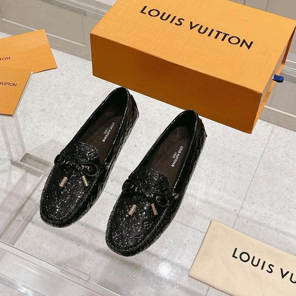 LV Gloria Loafer Black Embossed Patent Calfskin 480737