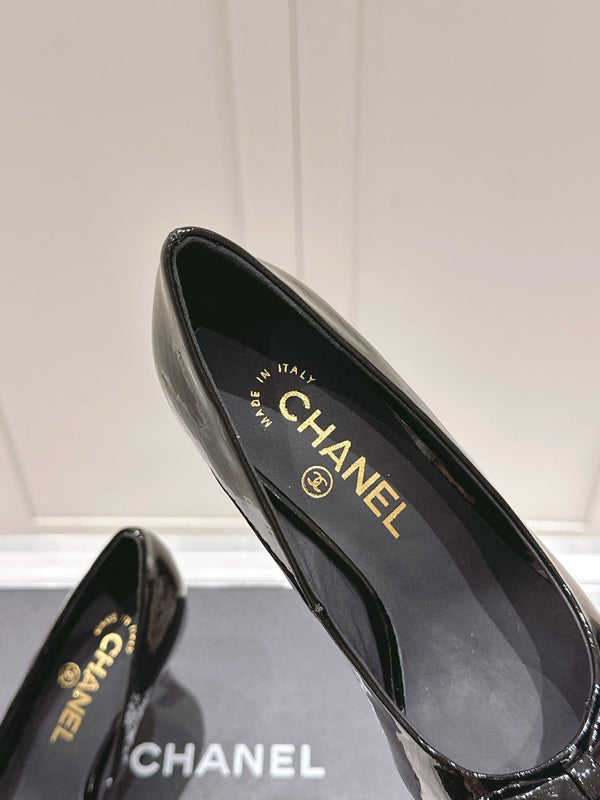 Chanel 25A Heel Pump Black Patent Calfskin 393069