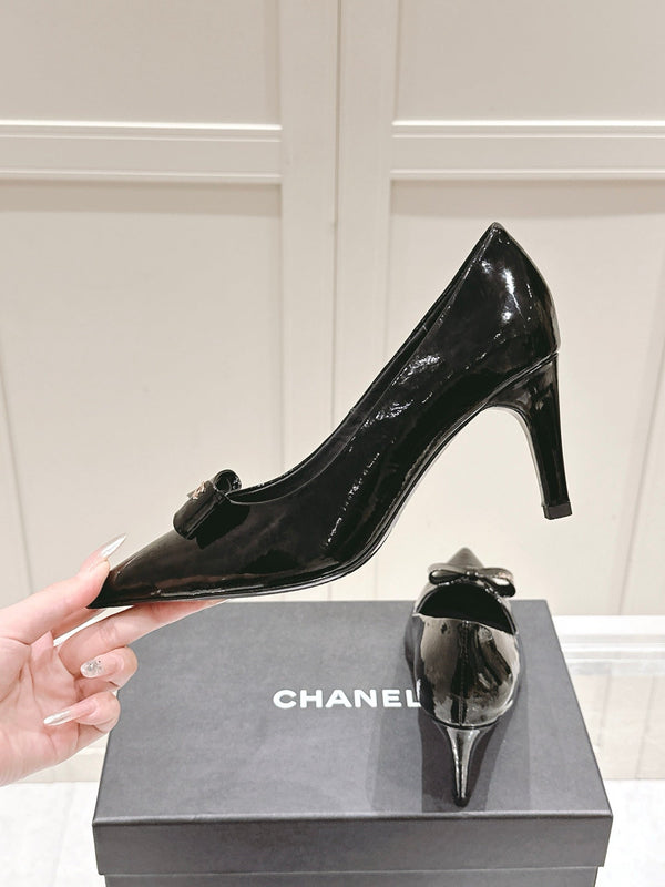 Chanel 25A Heel Pump Black Patent Calfskin 393069