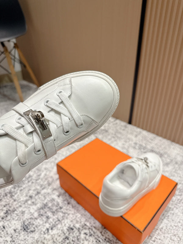 HM Casual Sneakers Sliver Buckle White Leather