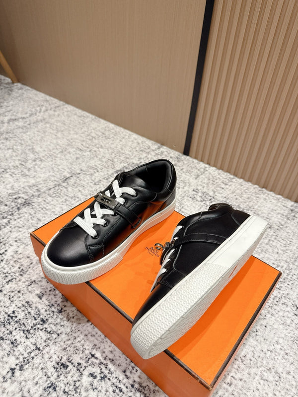 HM Casual Sneakers Sliver Buckle Black White Leather