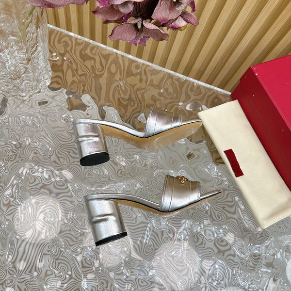 Sandalo con tacco alto 70 The Bold Edition Vlogo, punta quadrata, argento