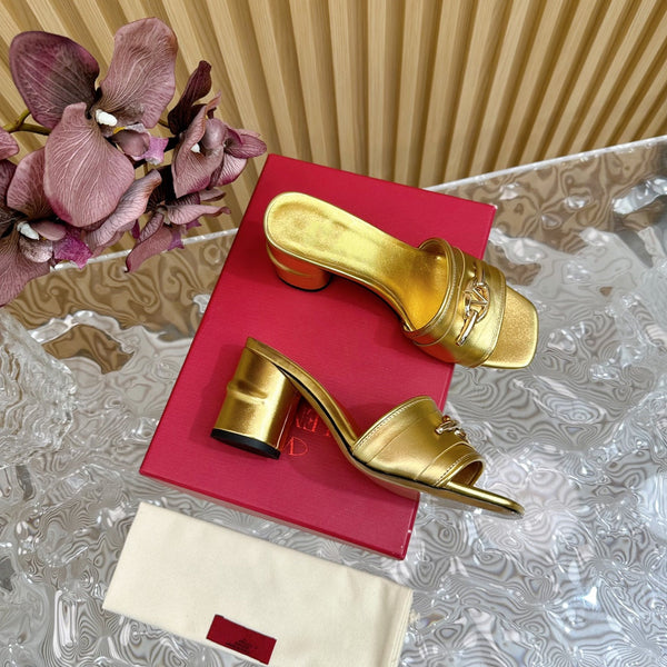 Sandalo con tacco alto 70 The Bold Edition Vlogo con punta quadrata color oro