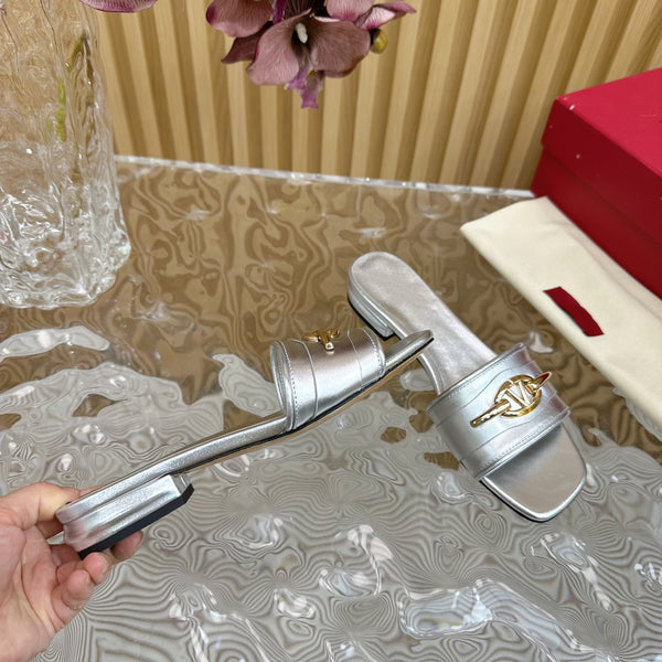 Sandalo Mule The Bold Edition Vlogo Punta Quadrata 20mm Argento