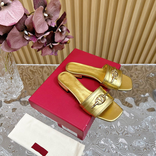 Sandalo Mule The Bold Edition Vlogo Punta Quadrata 20mm Oro