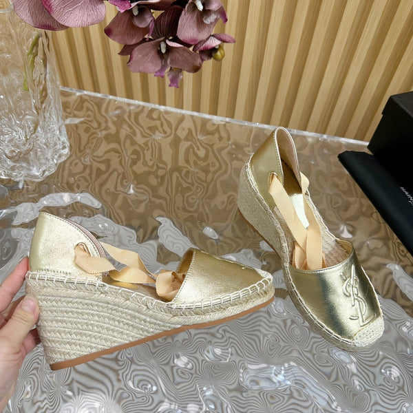 SL WEDGE SANDALS METALLIC GOLD CALFSKIN AND STRAW
