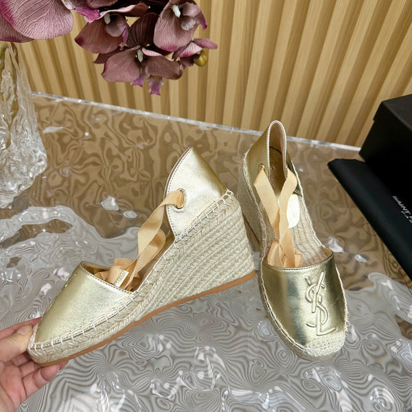 SL WEDGE SANDALS METALLIC GOLD CALFSKIN AND STRAW
