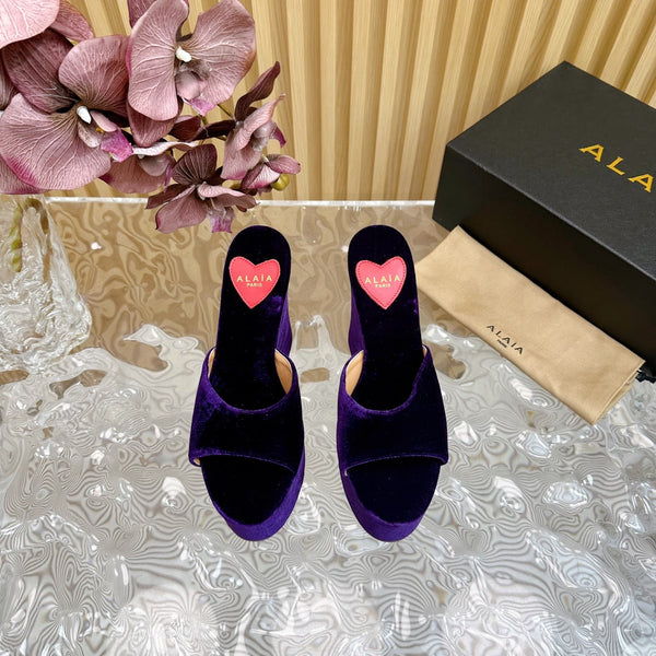 ZEPPA ALAIA IN VELLUTO VIOLA CON CUORE RICAMATO
