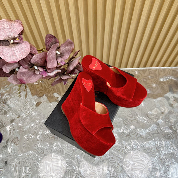 ALAIA PLATFORM WEDGE IN CHERRY RED VELVET WITH HEART EMBROIDERED
