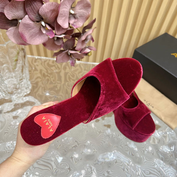 ZEPPA ALAIA IN VELLUTO VIOLA CON CUORE RICAMATO