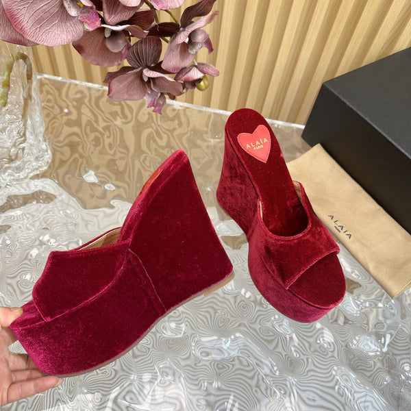 ZEPPA ALAIA IN VELLUTO VIOLA CON CUORE RICAMATO