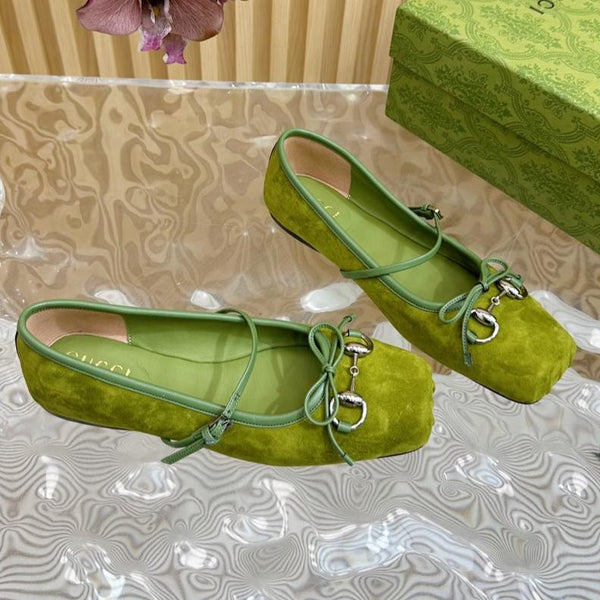 BALLET FLAT IN OLIVE GREEN SUEDE WITH
