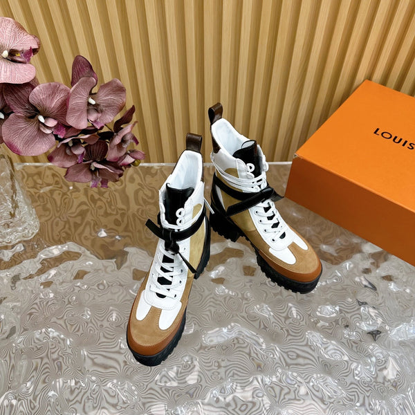 LV Laureate Platform Desert Boot 70mm in pelle scamosciata marrone gialla