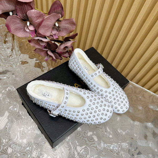 Alaia Strass Ballet Flats In White Calfskin With Fleece Lining 926039