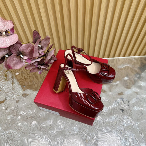VT Signature 115mm Patent Leather Platform Pumps Red Calfskin 286477