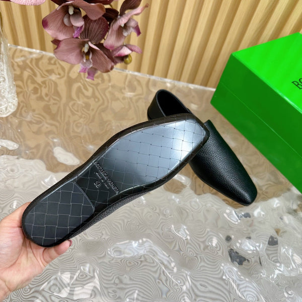 BV Grained Black Calfskin Adamo Slippers 957407