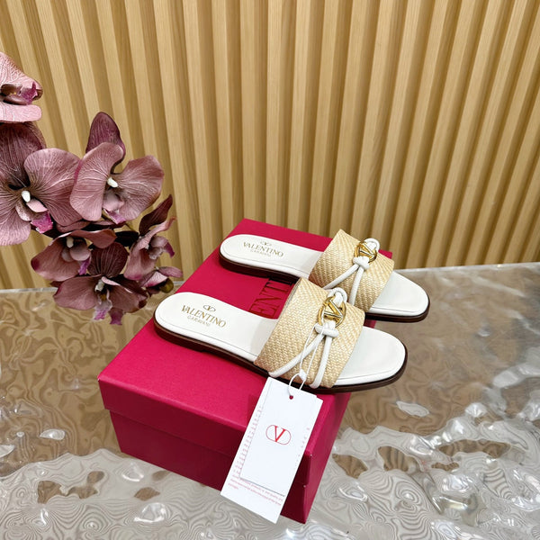 VLogo Raffia-Trimmed Leather Slides In White Mix Beige Sedge Weaving Yarn And Lambskin 102811