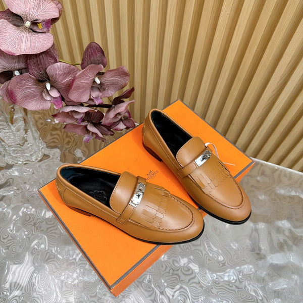 Mocassino HM Royal in pelle di vacchetta color cuoio fulvo 102302