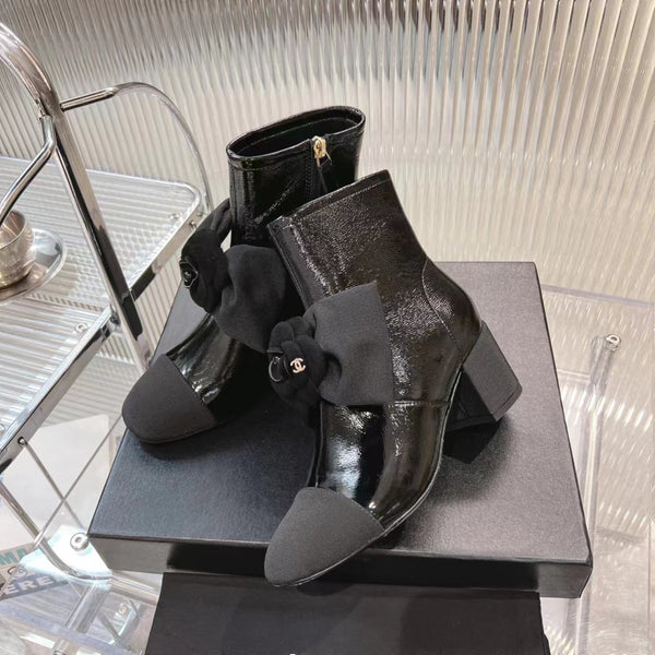 CC Short Boots 60mm Glossy Black Camellia Cowhide