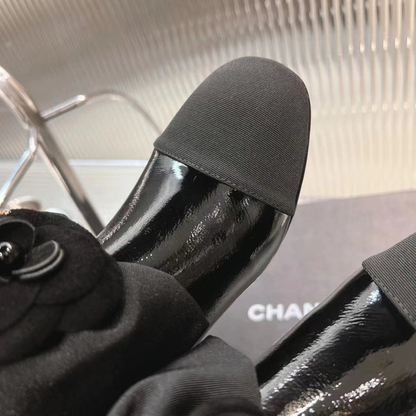 CC Short Boots 60mm Glossy Black Camellia Cowhide