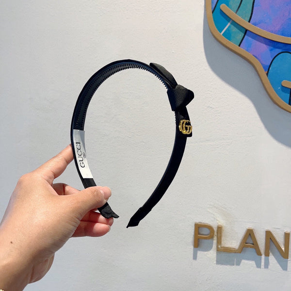 BOW HAIRBAND IN BLACK RE-NYLON 356589