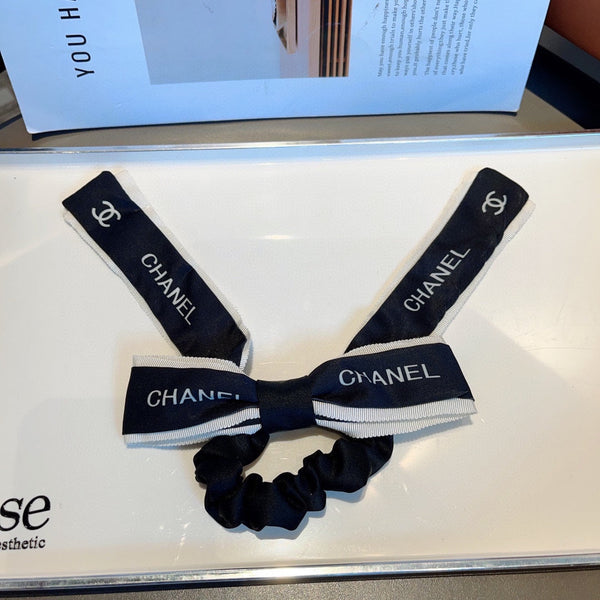 BLACK SILK SCRUNCHIE 432780