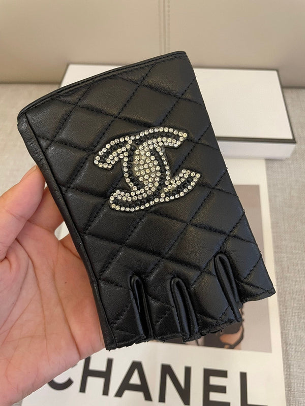 GUANTI SENZA FIGURA IN PELLE DI MONTONE NERA 463851