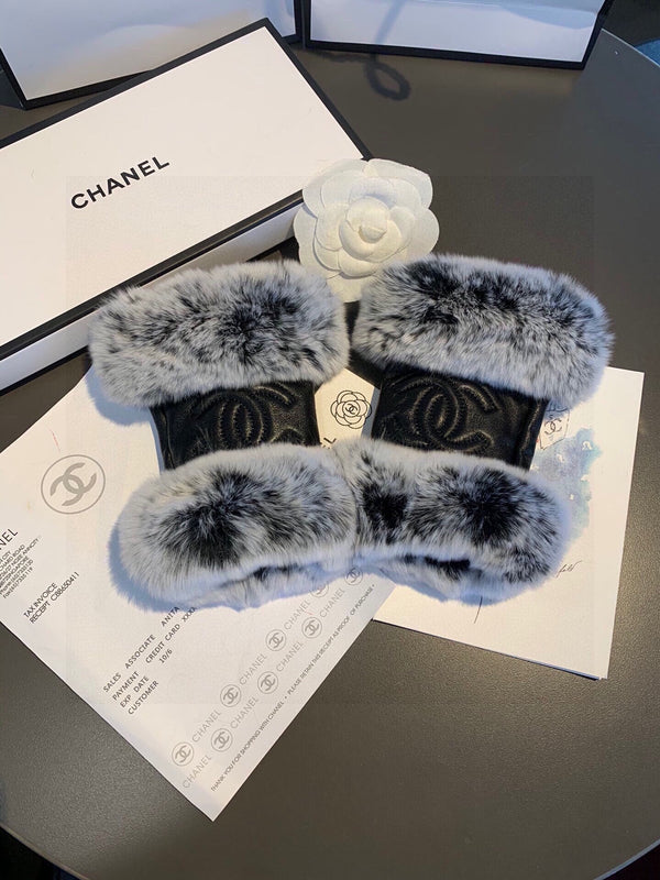 GUANTI CORTI IN PELLE DI MONTONE NERA E PELLICCIA DI CONIGLIO 463852