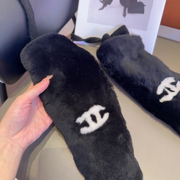 GUANTI IN PELLICCIA DI LAPINO NERO E PELLE DI AGNELLO 456405