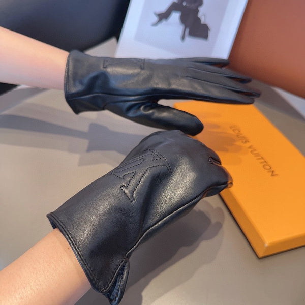 GLOVES IN BLACK LAMBSKIN 432714