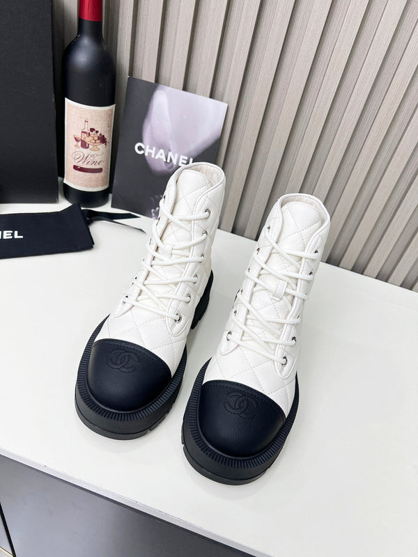 CC Combat Boots In White Mix Black Quilted Lambskin  944577