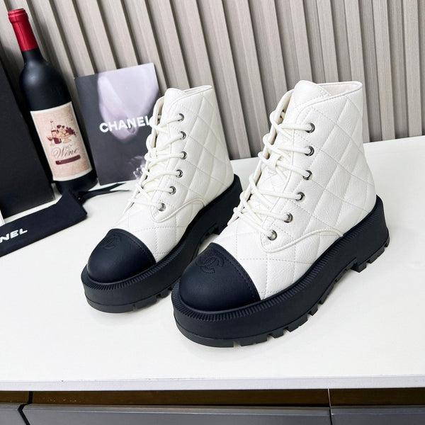 CC Combat Boots In White Mix Black Quilted Lambskin  944577