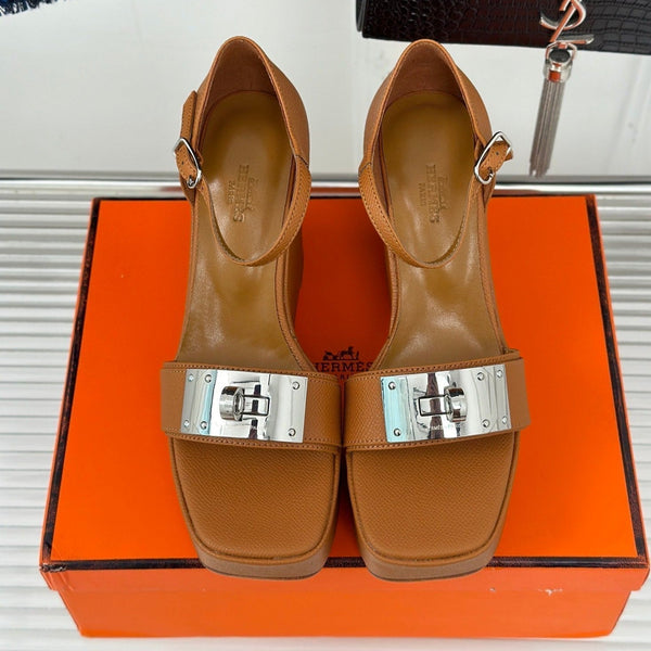 SANDALI CON ZEPPA IN PELLE DI AGNELLO TAWNY