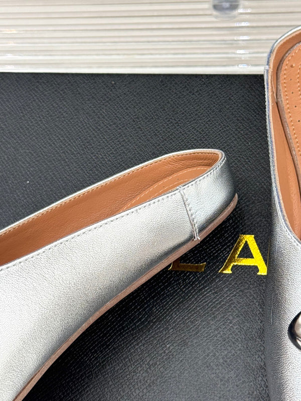 Alaia Slipper With Gold Hardware Silver Calfskin 293204