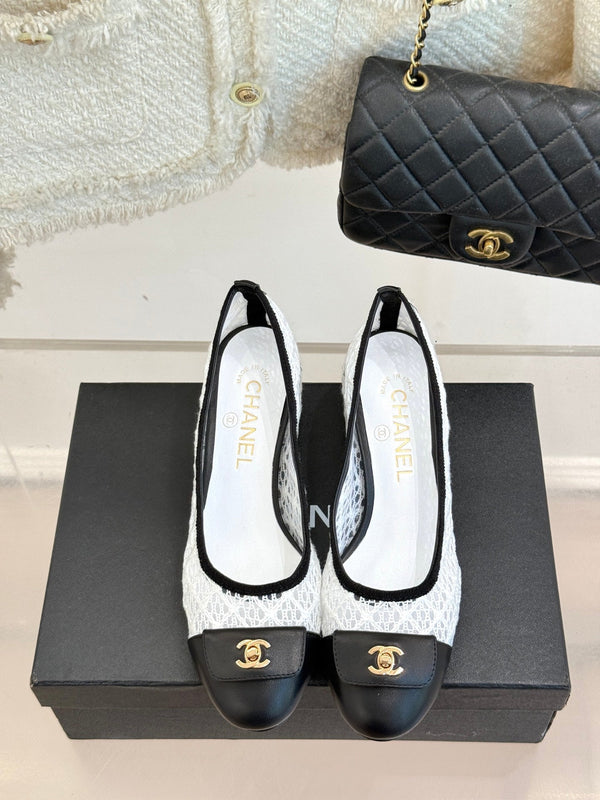 Chanel 25 Ballet Flat 50mm White Black Woven Lambskin 473053