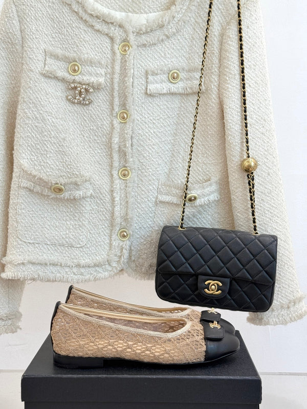 Chanel 25 Ballet Flat Beige Black Woven Lambskin 473056